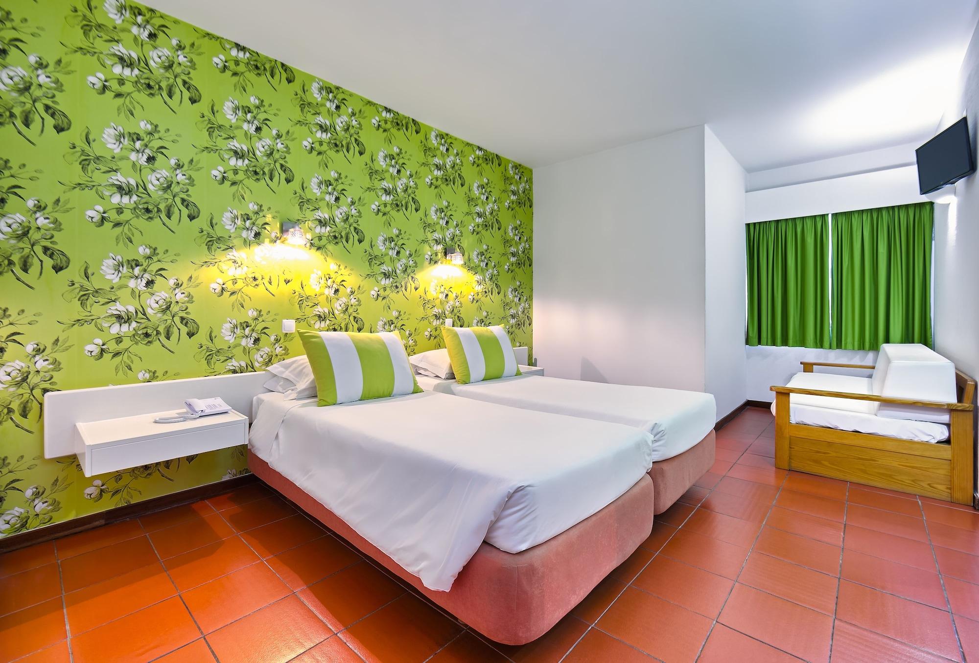 Hotel Praia Dourada Vila Baleira  Exterior photo